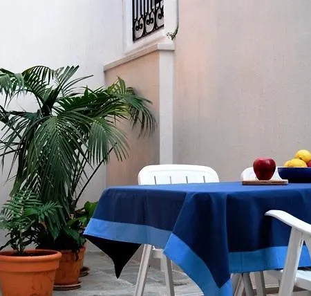 Stone Mansion House * Skopelos