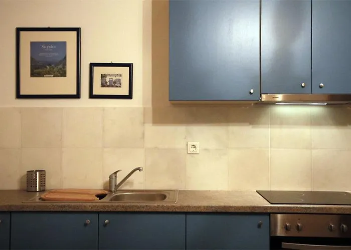 Stone Mansion House Apartment